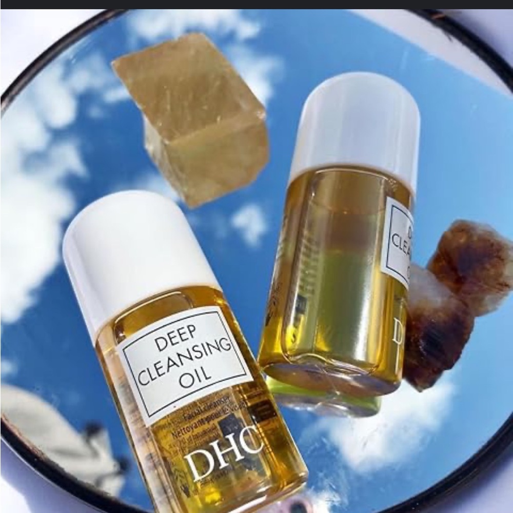 DHC Deep Cleansing Oil